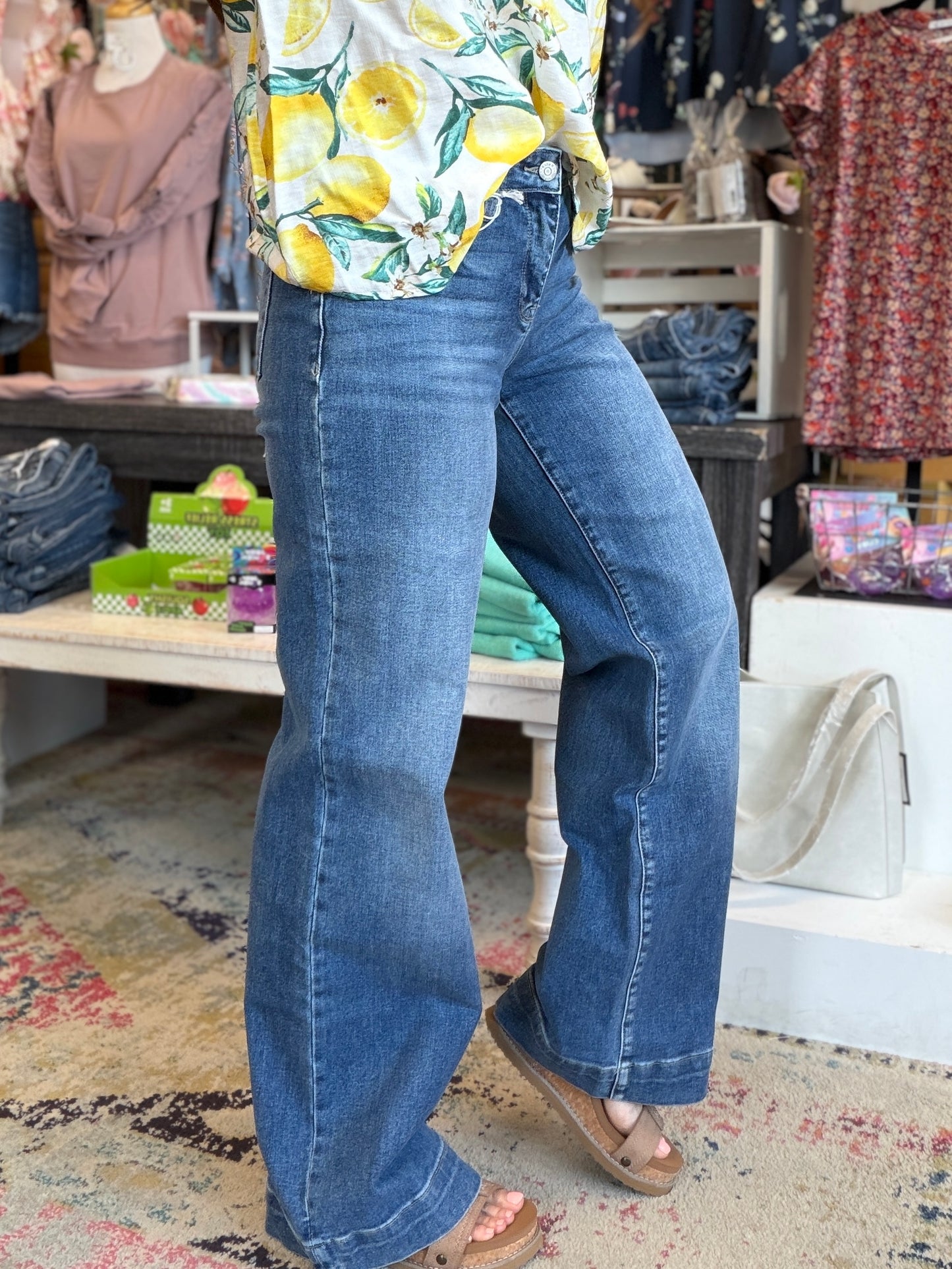 Lynn Mid Rise Wide Leg Jeans