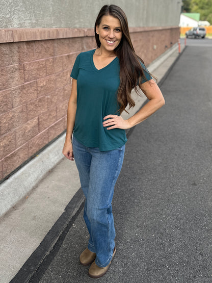 Basic Tay Tee