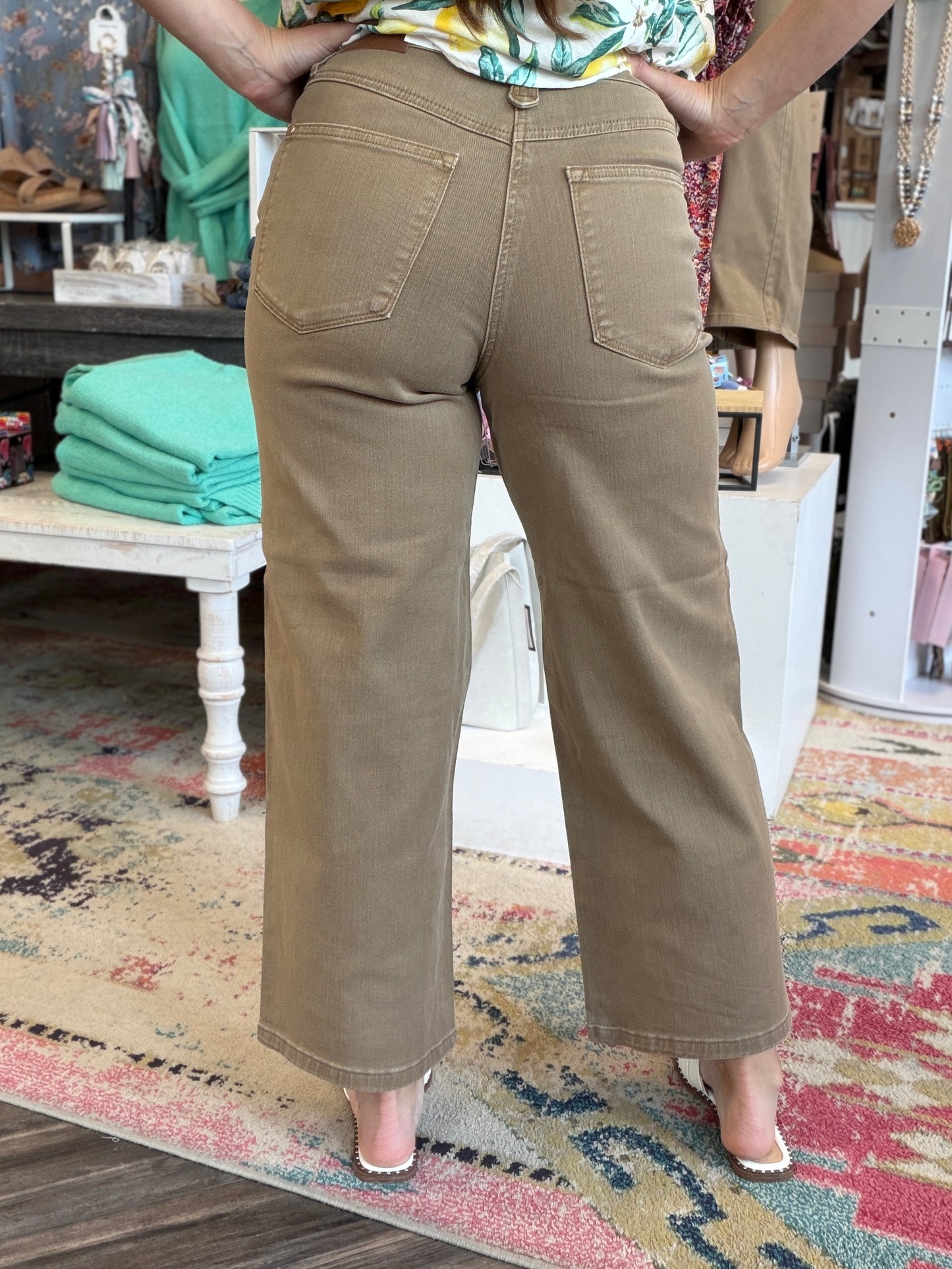 Ankle Wide w/ Vintage Front Yoke