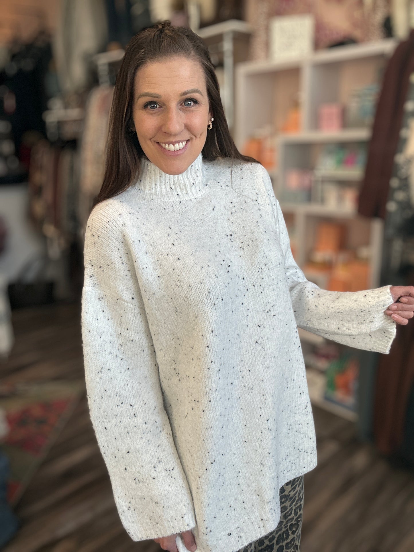 Yarn Knit Speckled Turtleneck Sweater