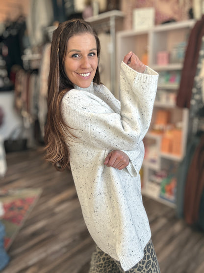 Yarn Knit Speckled Turtleneck Sweater