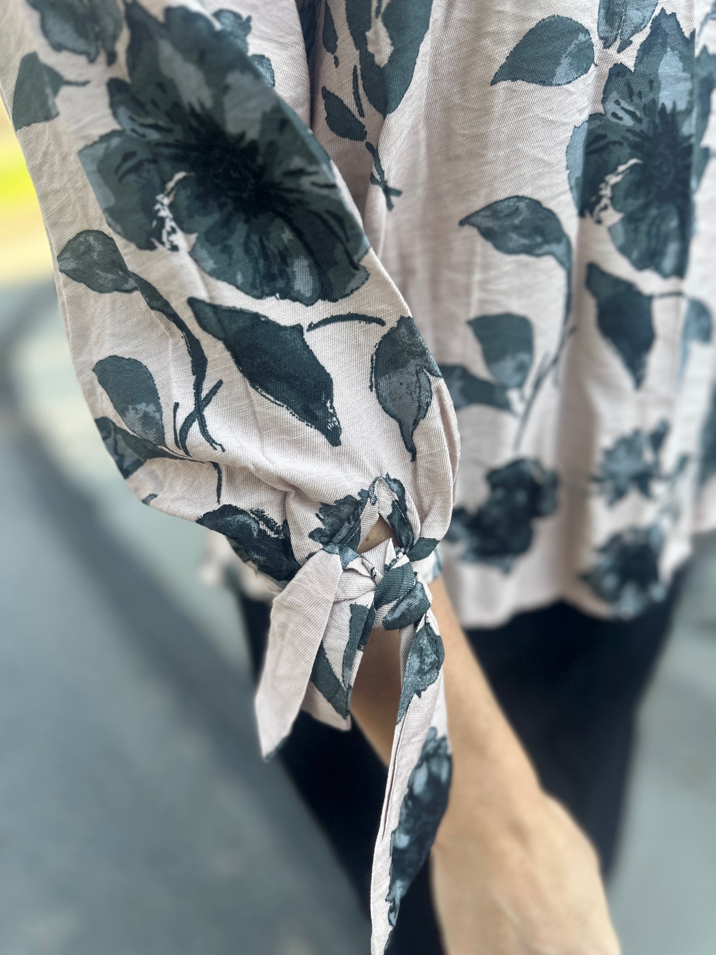 Floral 3/4 Sleeve Blouse