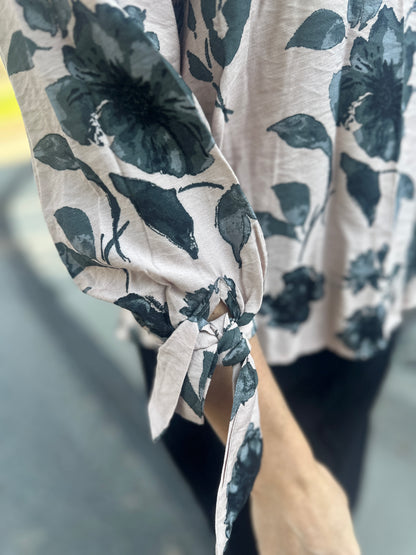Floral 3/4 Sleeve Blouse