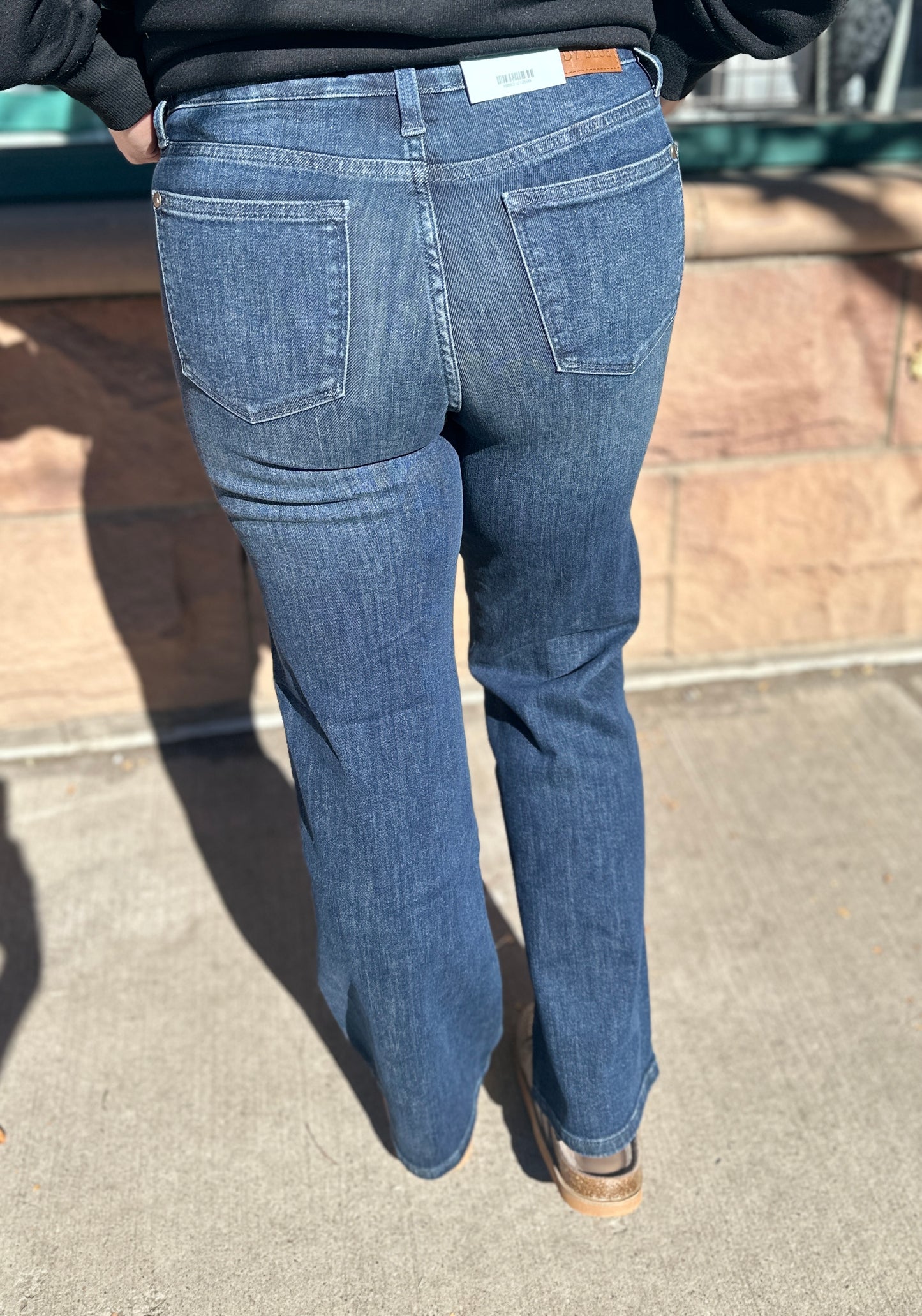 Petite Tummy Control Straight Leg Jeans