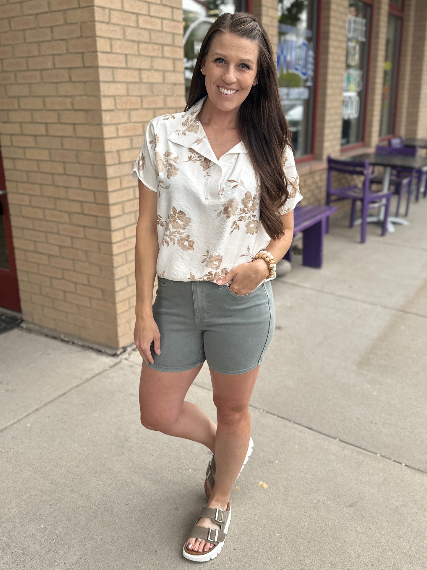 Mocha Floral Short Sleeve