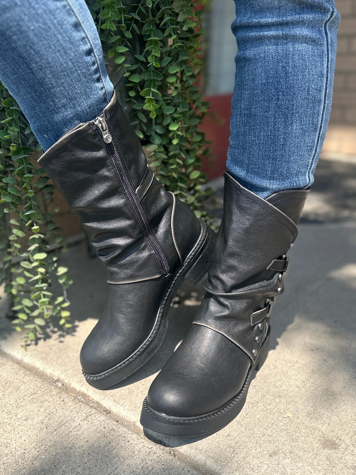 Black Venice Boot