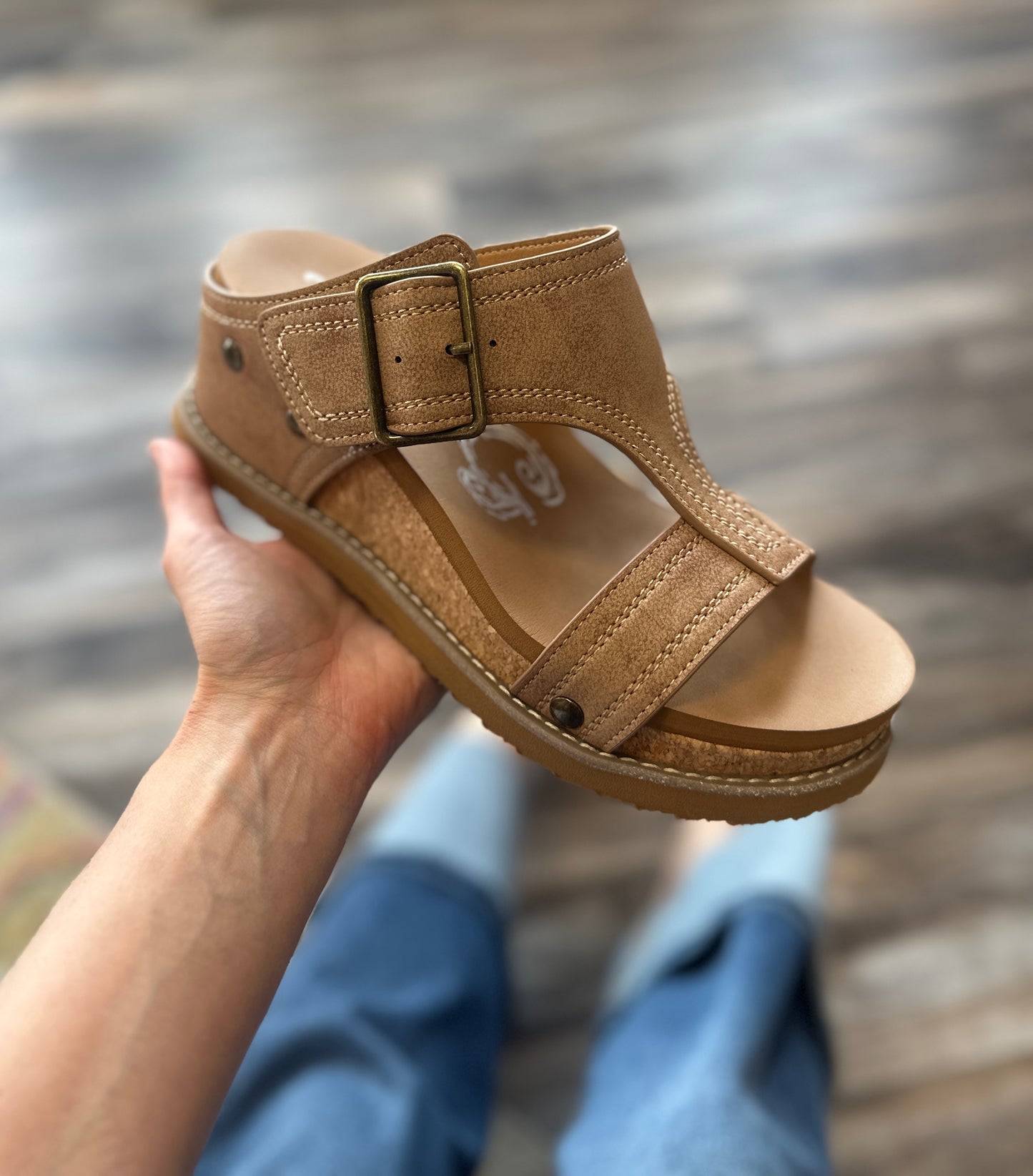 Noah Tan Wedge
