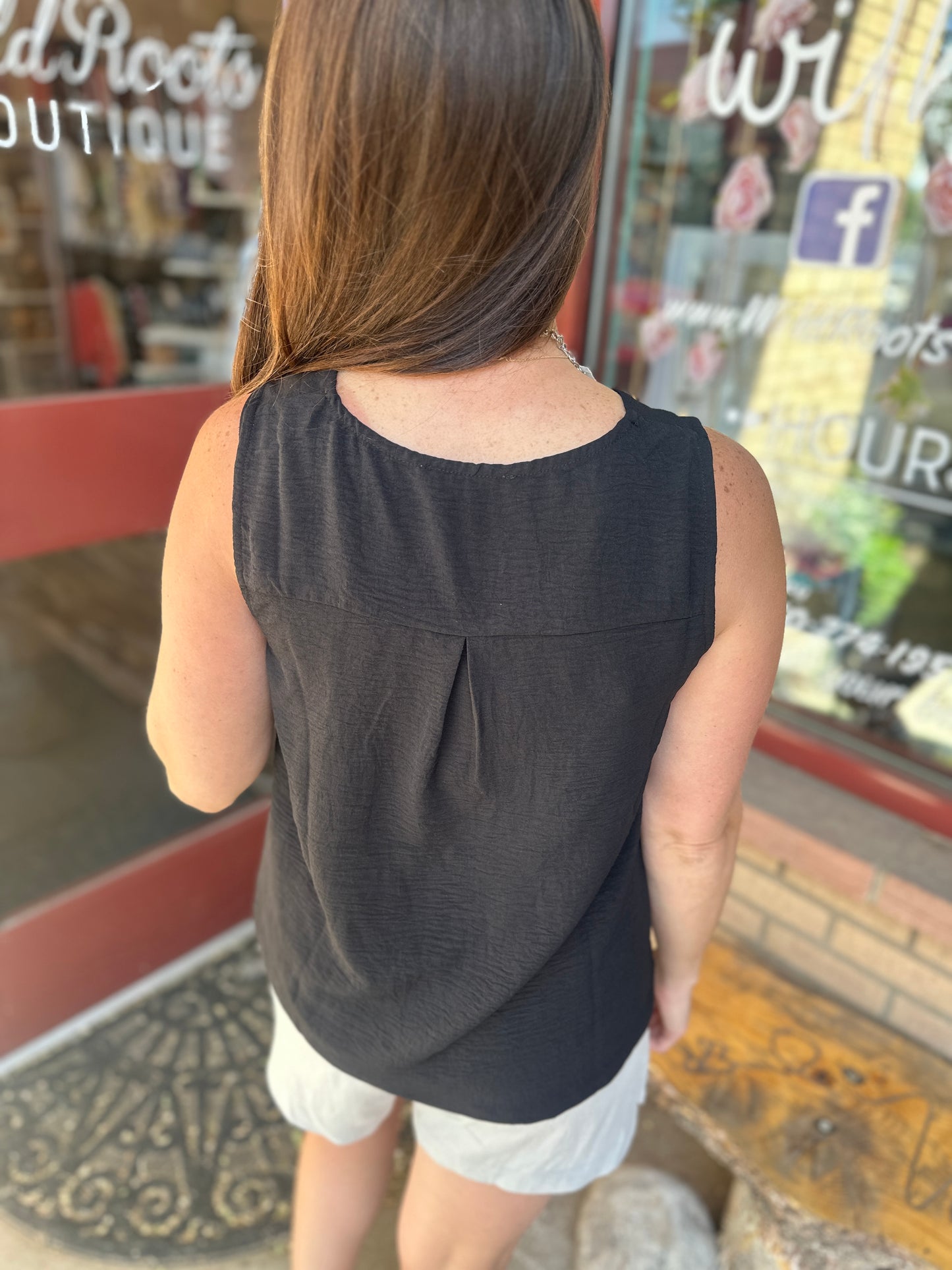 Black Crinkled Sleeveless Tank