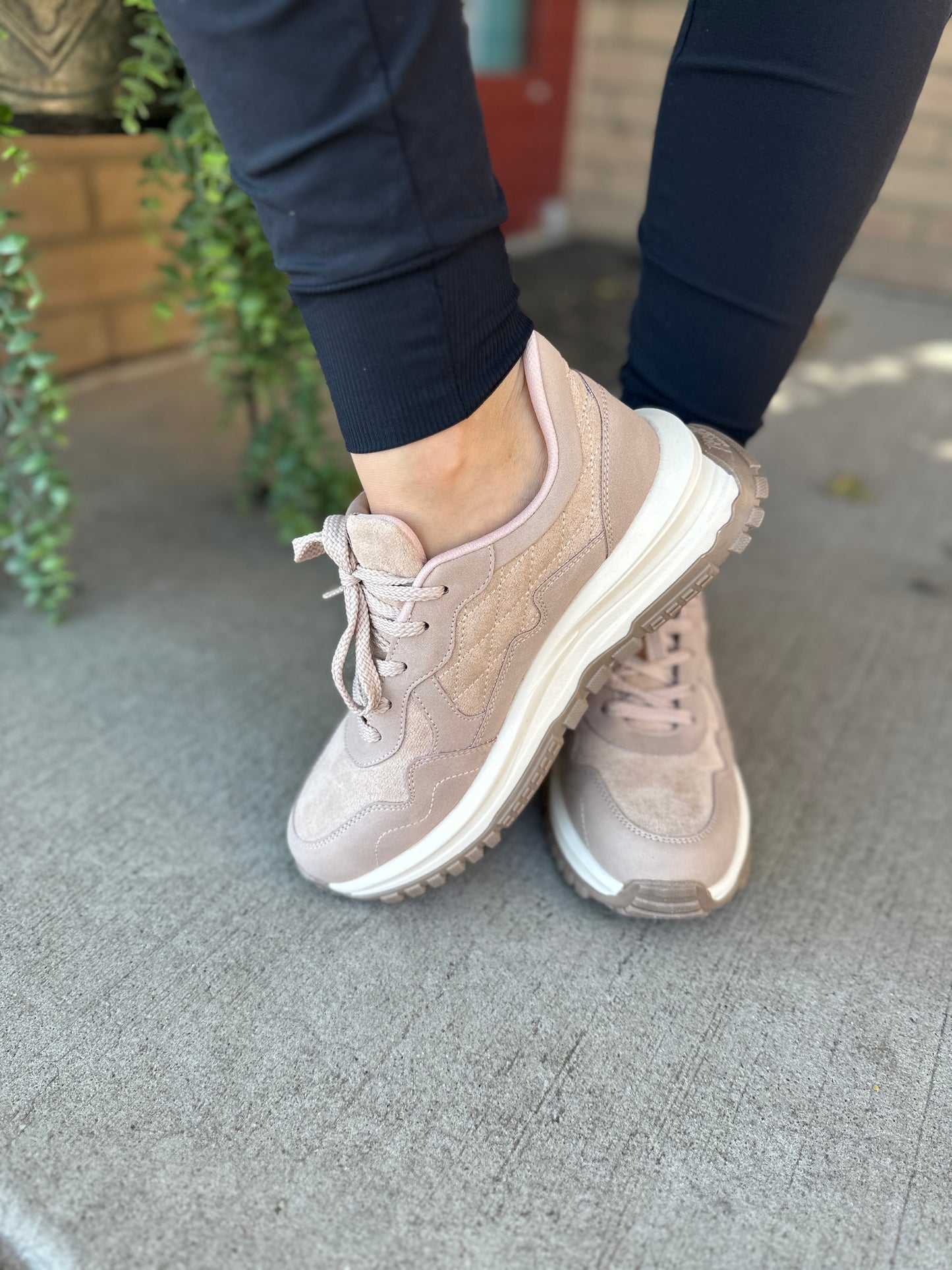 Taupe Luna Sneakers