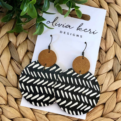 Brielle - Black Broken Chevron