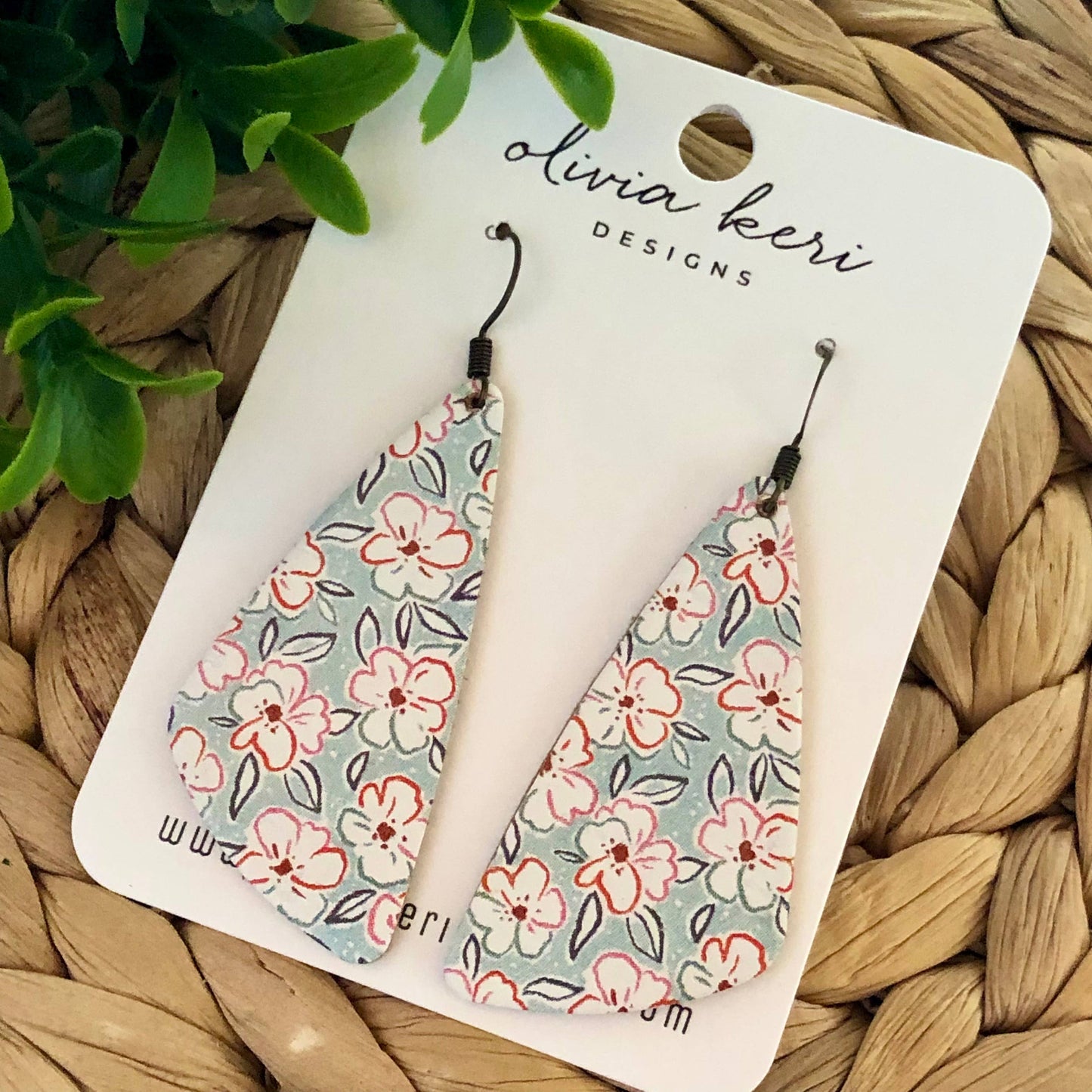 Zoe - Hawaiian Flowers