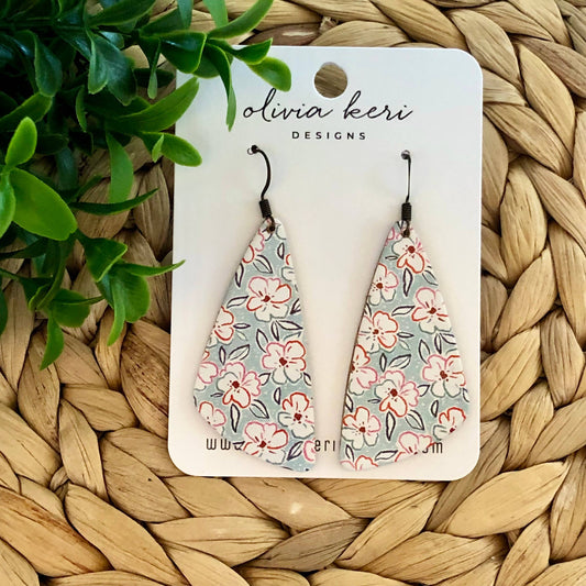 Zoe - Hawaiian Flowers