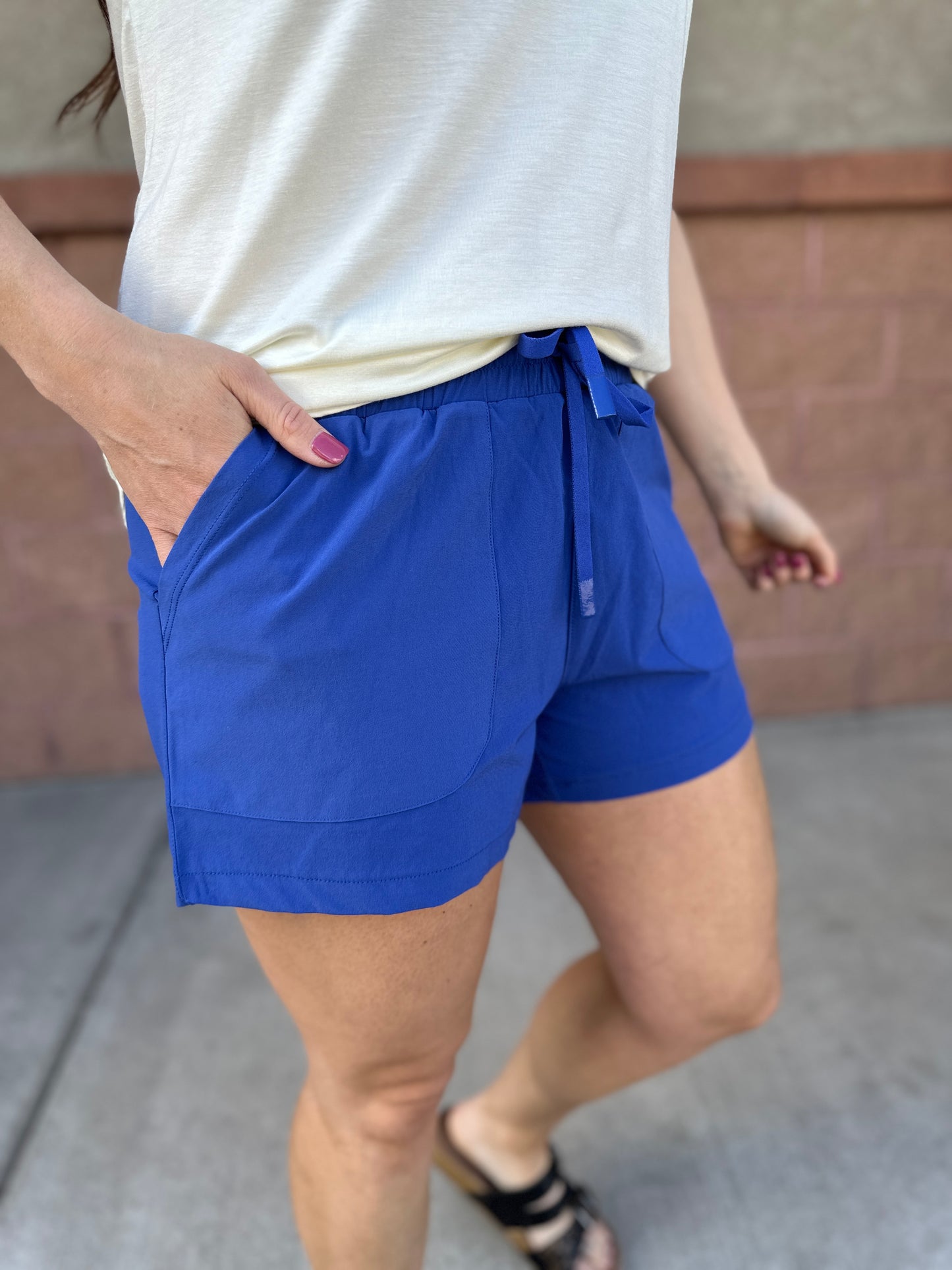 Athleisure Shorts with Drawstrings