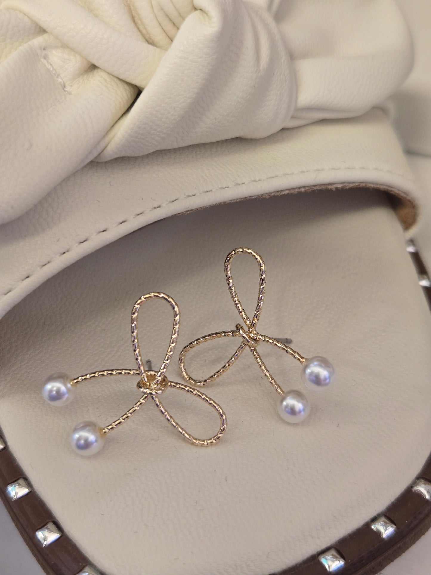 Gold Rope Pearl Bow Earrings