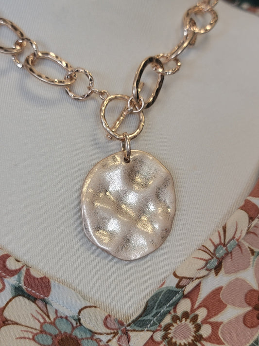 Hammered Link Necklace witih Coin Charm