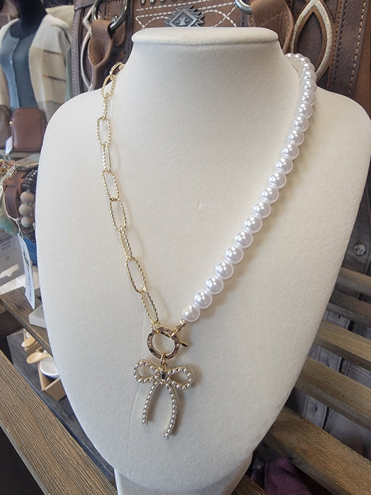 Gold Link & Pearl Necklace with Charm