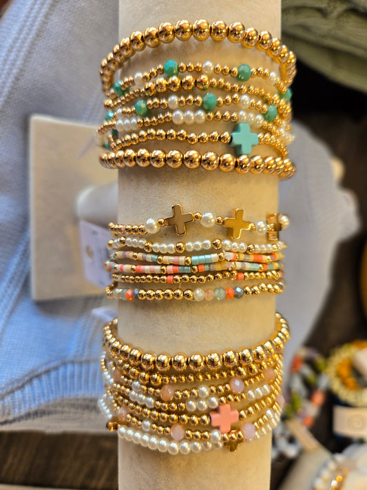 Set of 7 Pearl and Gold Cross Stretch Bracelet
