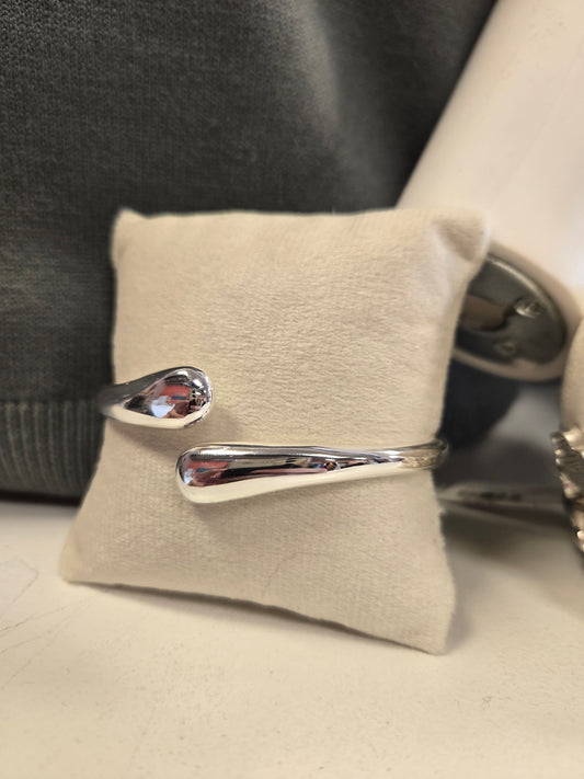 Silver Metal Hinged Bracelet