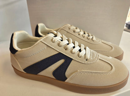 Retro Beige Sneaker