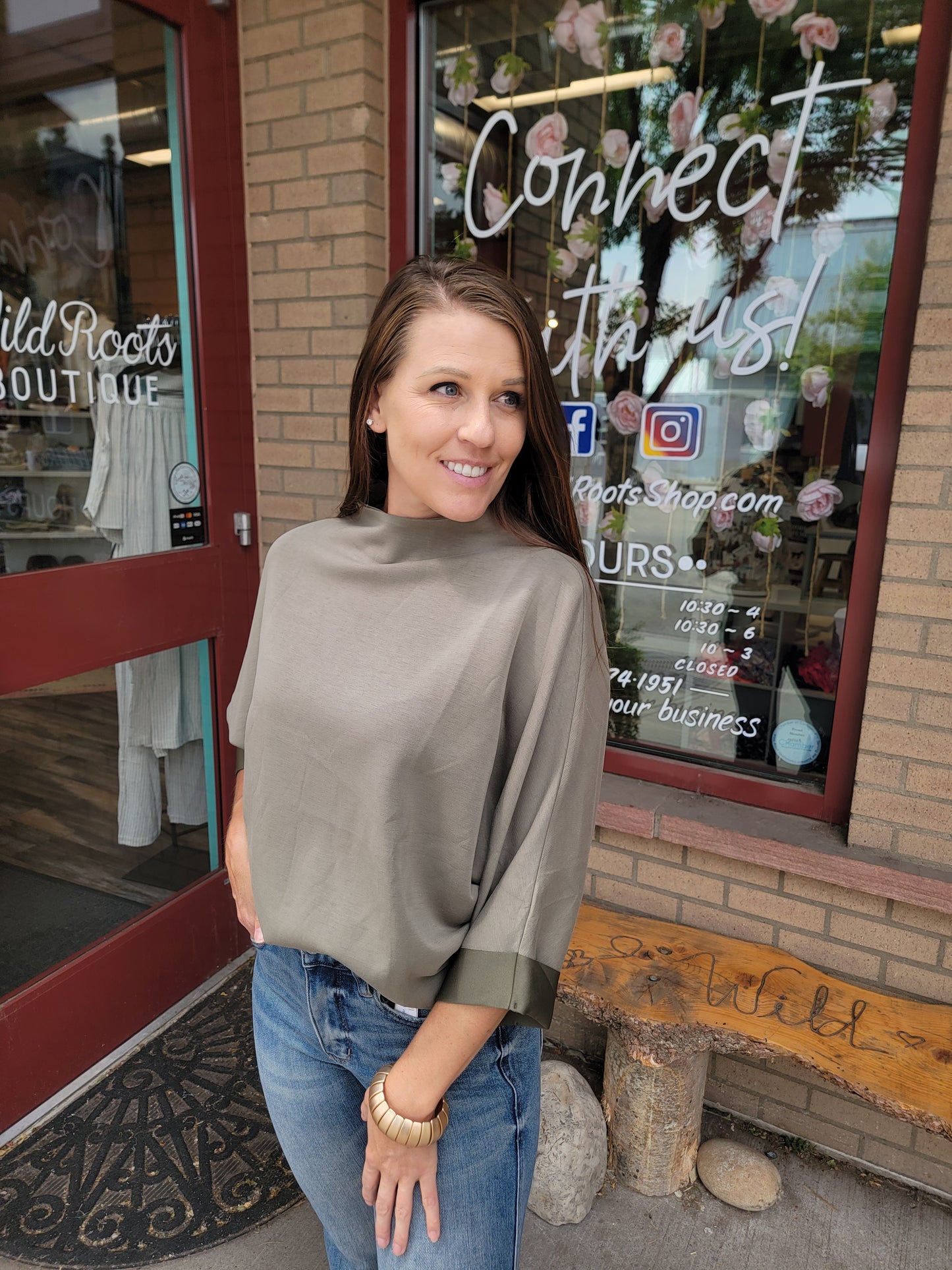 Mock Neck 3/4 Sleeve Shirt