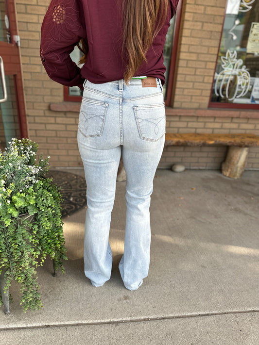 32" Shay Light Wash Bootcut