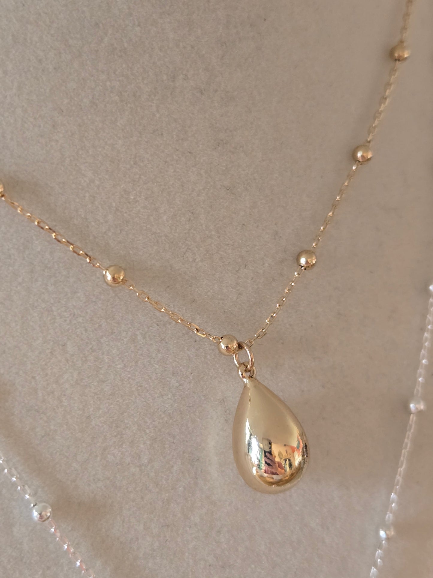 Gold Beaded & Teardrop Neckace