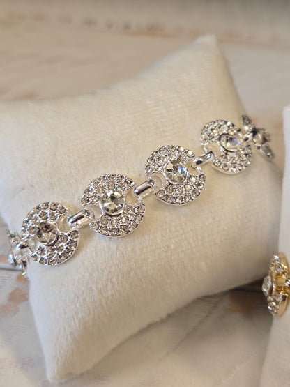 Circle Pendent Bracelet