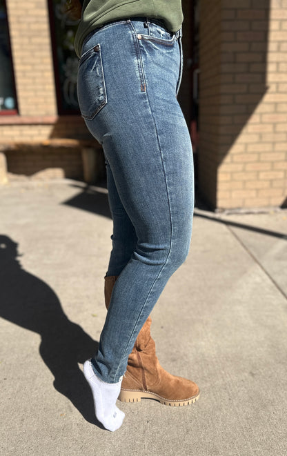 Vintage Wash Gigi Skinny Jean
