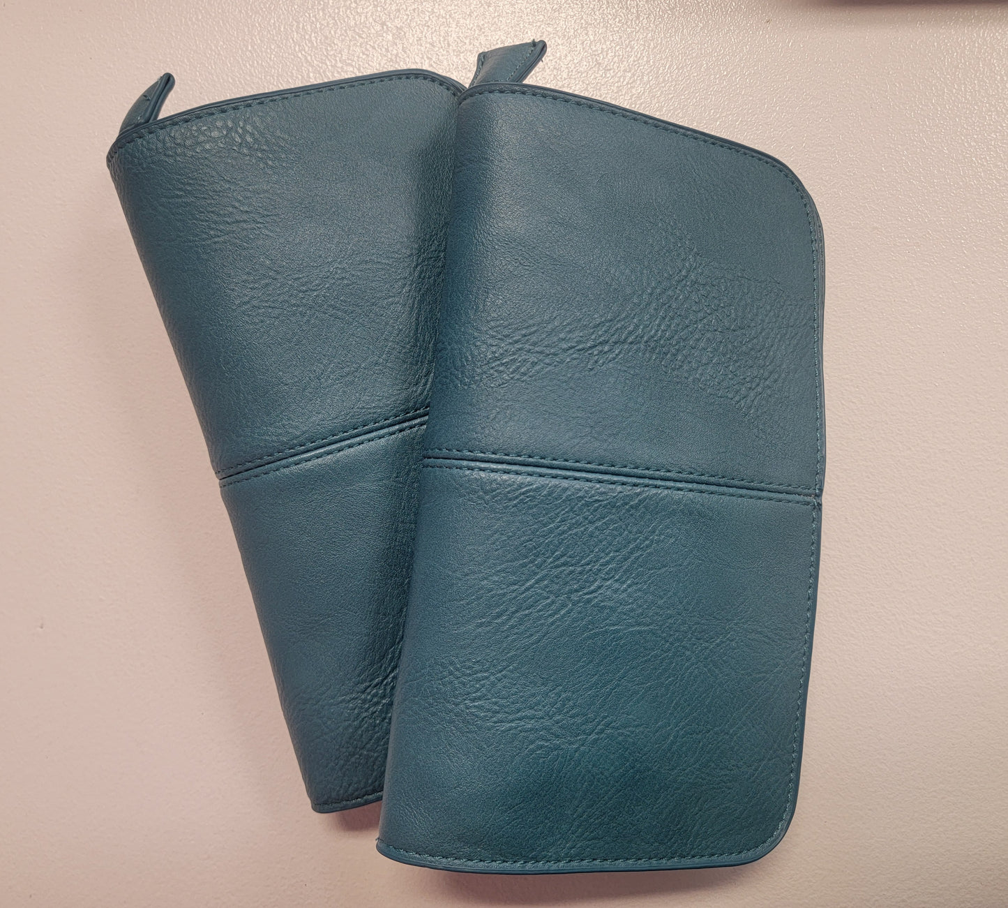 Mia Crossbody Clutch
