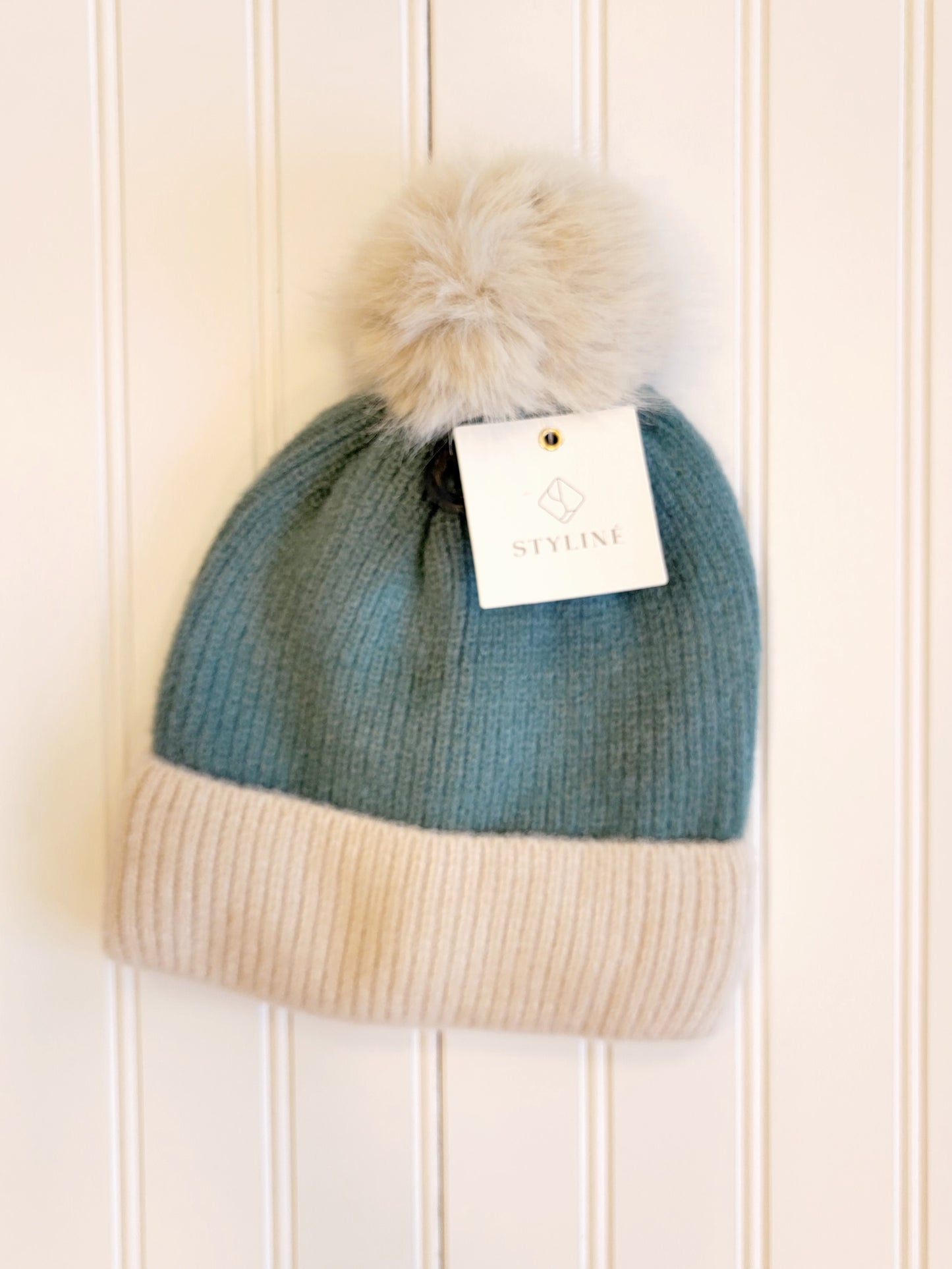 Contrast Lined Beanie with Pom