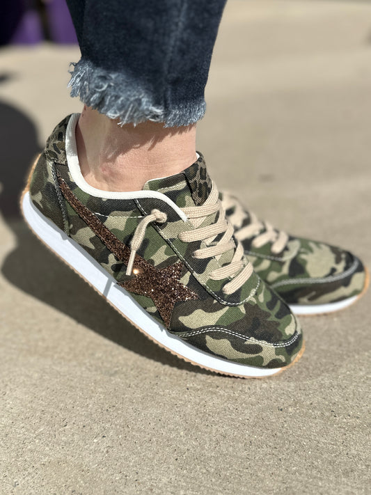 Vintage Camo Star Sneakers